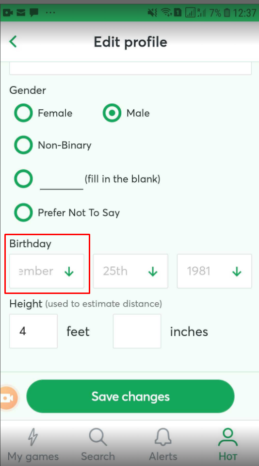 Modifier le profil – Anniversaire. Les noms de certains mois ne rentrent pas entièrement dans le champ sélecteur